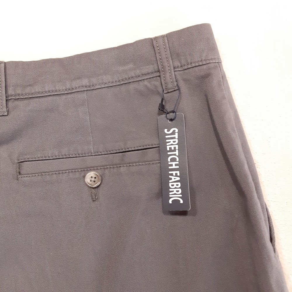 Roundtree & Yorke Casuals Mens Flat Front Chino Shorts 38 Gray 9" Inseam Stretch - Picture 4 of 9